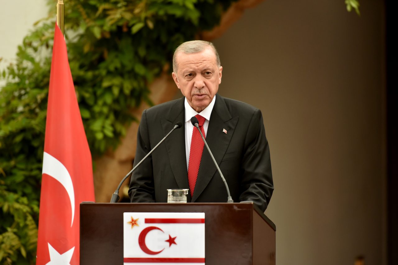 tc-cumhurbaskani-erdogan-ile-cb-erdogan-ortak-basin-toplantisi-4-so-1280x854.jpg