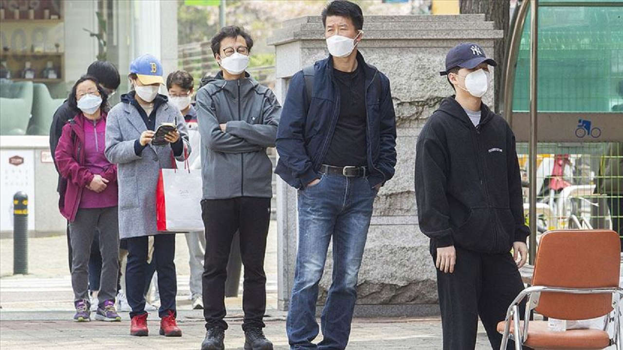 kuzey-kore-covid-19-salginindan-sonra-ilk-kez-yurt-disindaki-vatandaslarinin-donusune-izin-verecek-gLdt