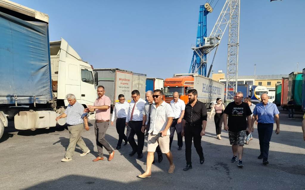 maliye-bakani-berova-gazimagusa-gumruk-dairesinde-incelemelerde-bulundu---3-