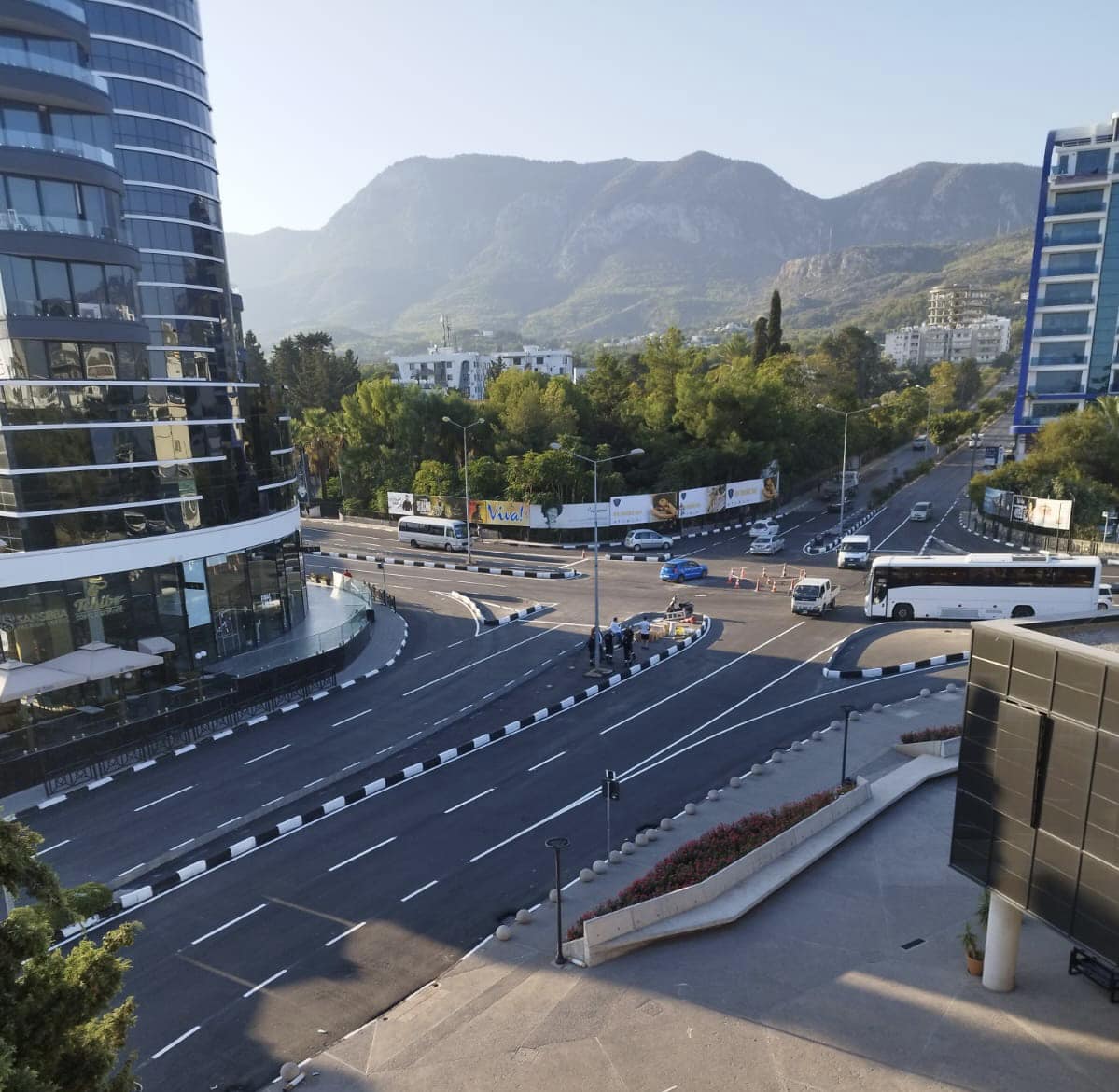 394583677_2157363544597865_4610269101404205139_n