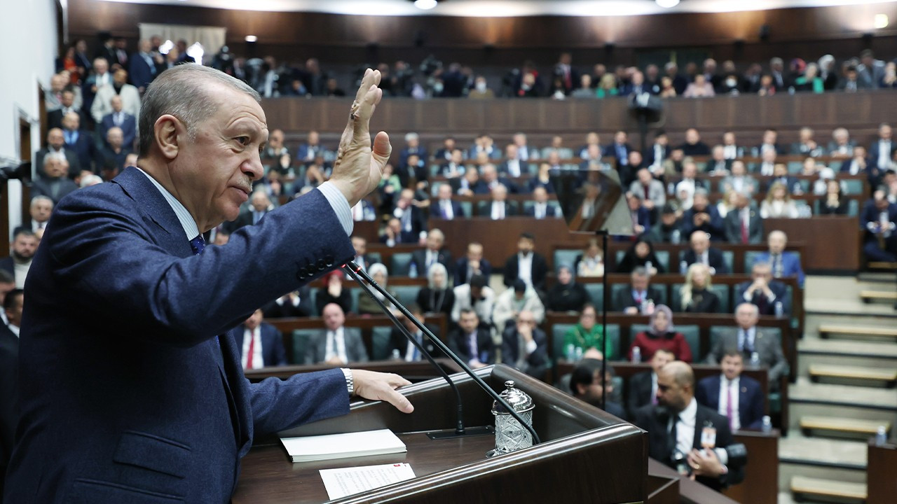 Erdogan-AK-Parti-grup-toplantisi.jpg