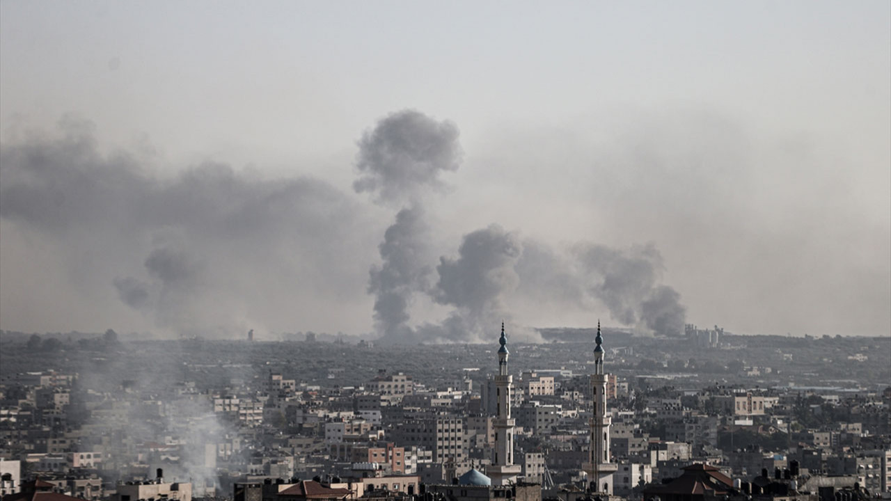 israil-hamas-savasinda-22-gun-gazzenin-dunyayla-baglantisi-koptu-cazc