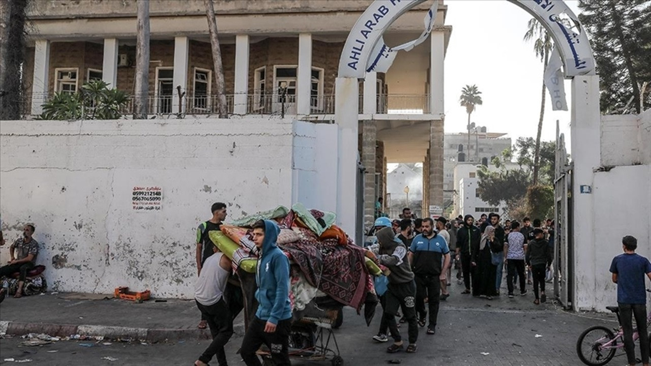 israil-ordusu-gazzedeki-kudus-hastanesini-bombalamakla-tehdit-ediyor-naf2.jpg