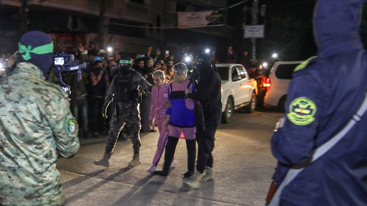 hamas-12-rehineyi-daha-birakti-2ekz