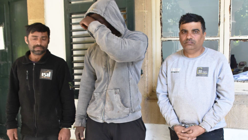 Muhammed Ali, Ashley Mustangaye ve Sayed İmran Gilani