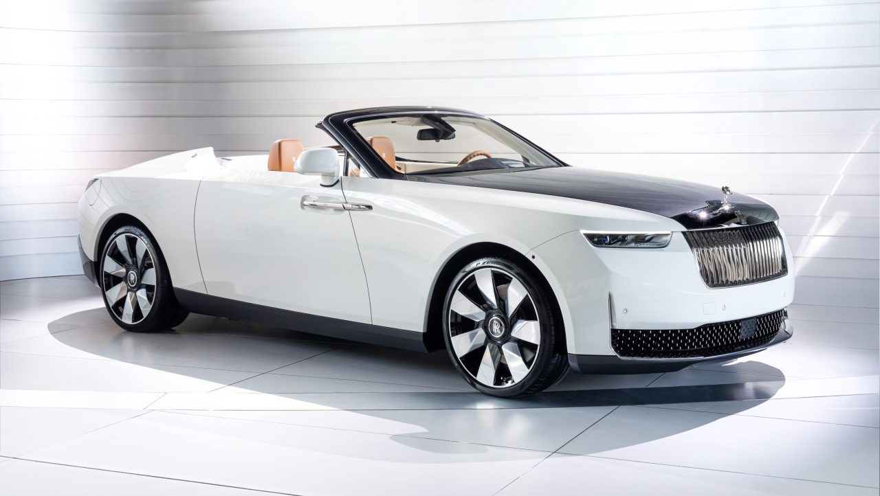 editors_images_1709437868053-Rolls-Royce+Arcadia+Droptail+2-fotor