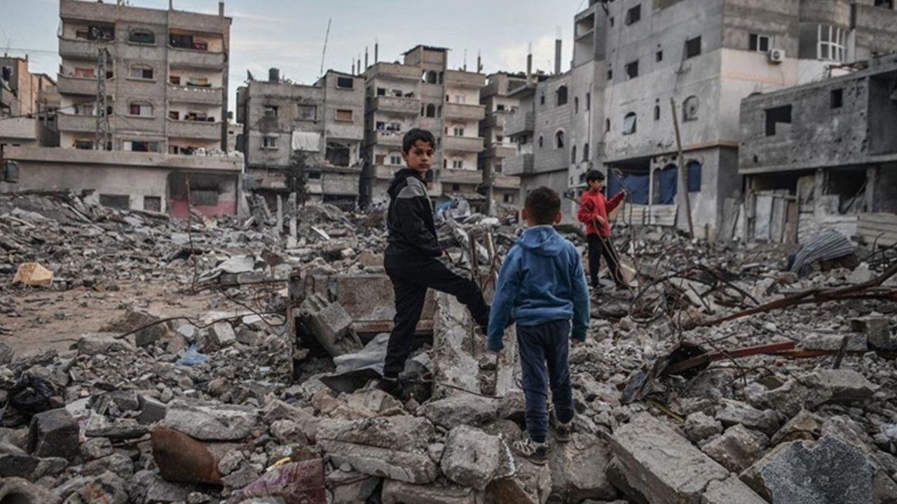 bm-gazzedeki-enkaz-ve-moloz-ukraynadakinden-fazla-evex