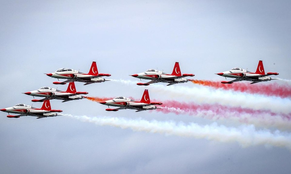 54347375_60552_turk-yildizlarinin-18-mar.jpg