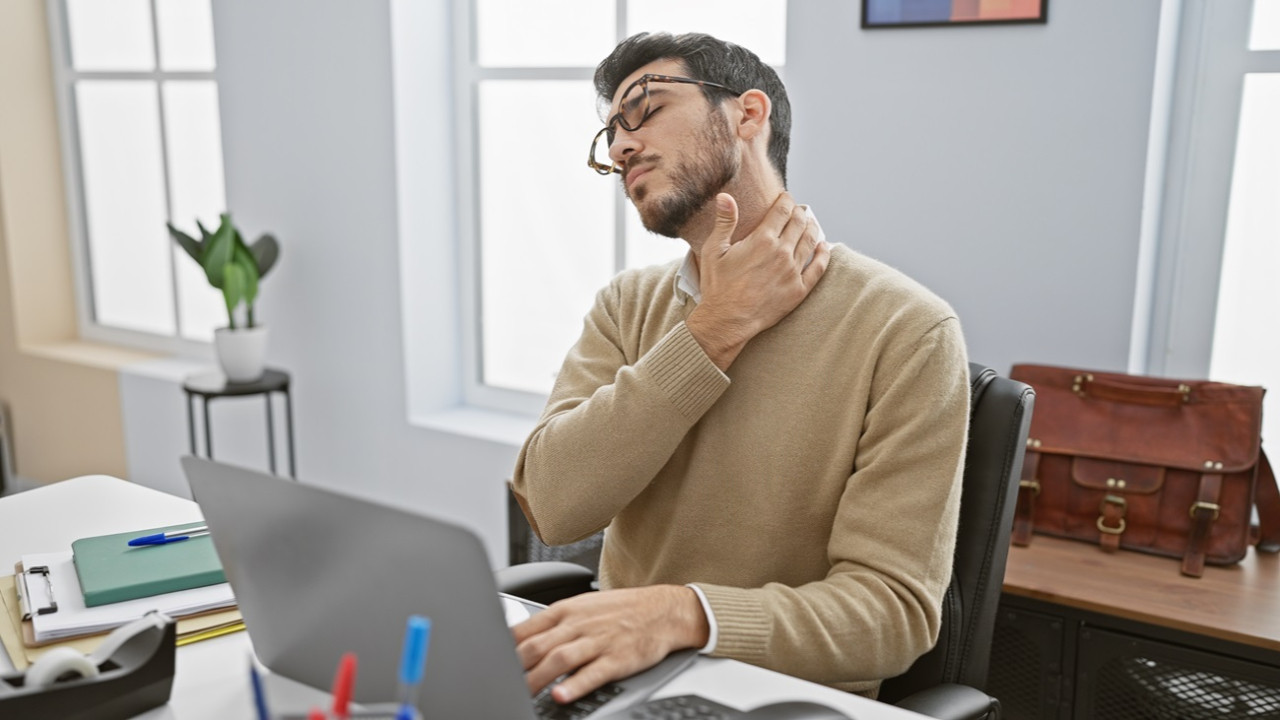 birkac-saniye-egzersiz-bile-fayda-sagliyor-boyun-fitigi-hakkinda-bilinmesi-gereken-6-nokta-f560