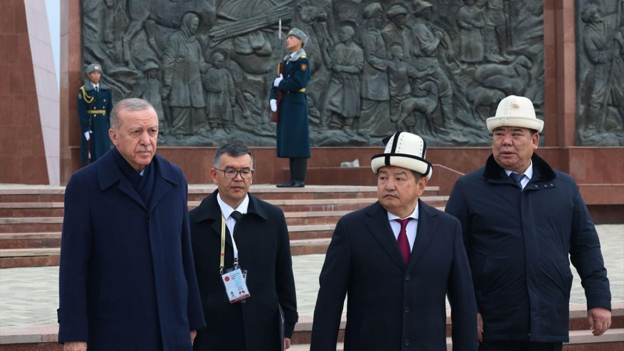 cumhurbaskani-erdogan-kirgizistanda-resmi-torenle-karsilandi-o7gu