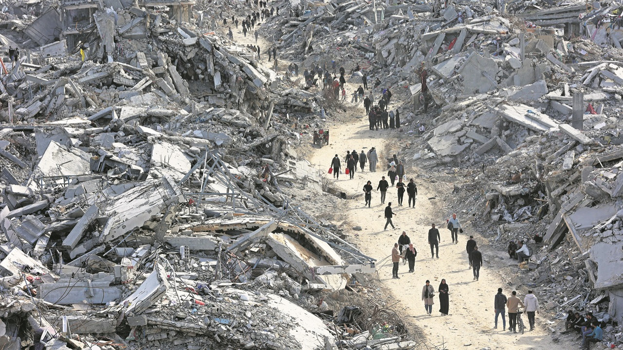 evlerine-donen-gazzelileri-hiclik-karsiliyor-dvmm