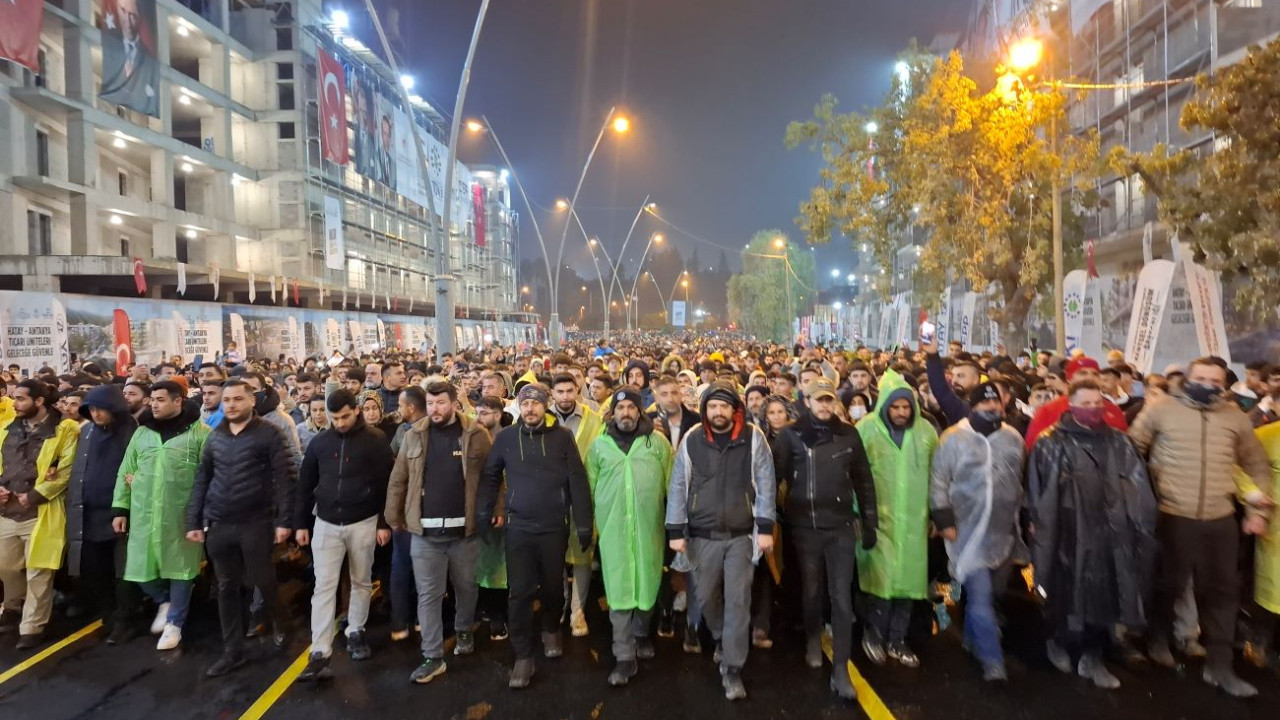 6-subat-depremleri-icin-sessiz-yuruyus-dwlv