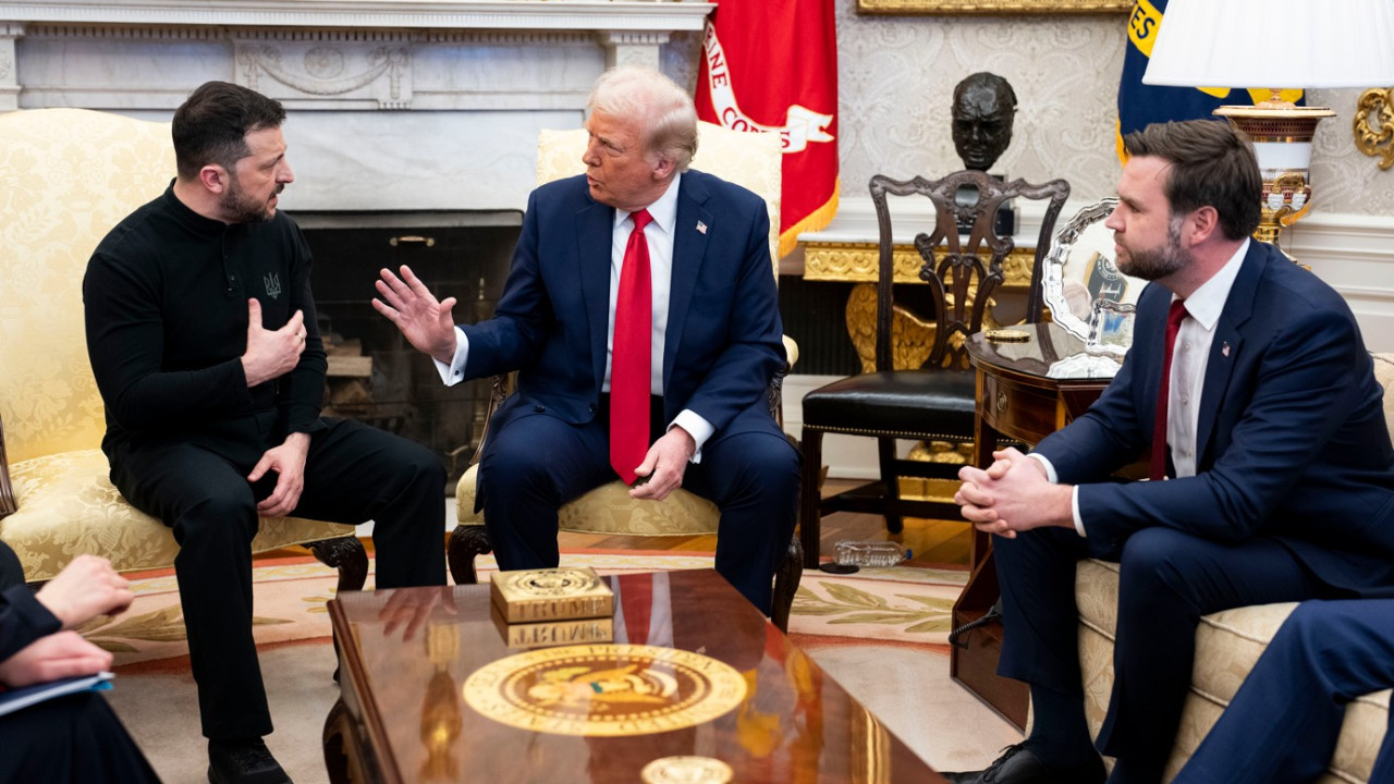 trump-oval-ofiste-once-azarladi-sonra-da-zelenskiyden-beyaz-saraydan-ayrilmasini-istedi-kfoa
