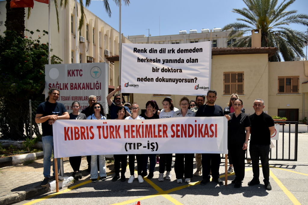 1746620819951KT-Hekimler-Sendikasi-basin-aciklamasi-5-so-1024x683-1.jpg