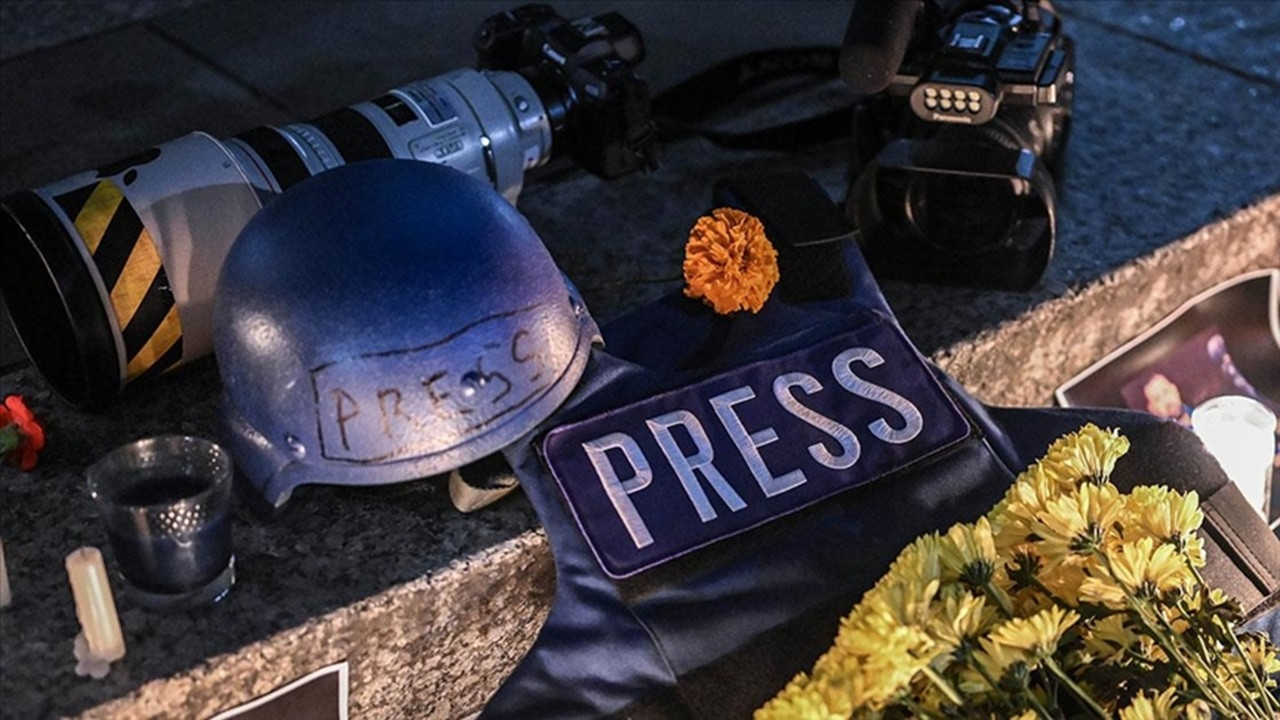 israilin-gazzeye-saldirilarinda-bir-gazeteci-daha-olduruldu-7-ekimden-bu-yana-221-gazeteci-hayatini-kaybetti-mrks