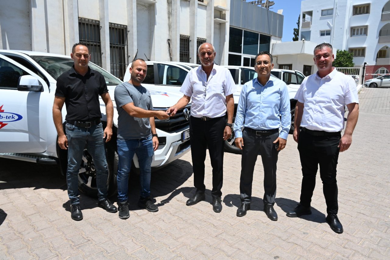 b969ece7-278e-4b0d-8da0-dfe6d8481eaf