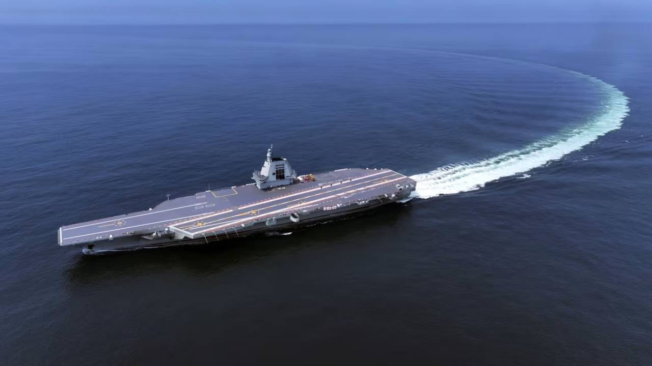 cnn-international-duyurdu-cinin-nukleer-enerjiyle-calisan-ucak-gemisi-filoya-katildi-mnvl