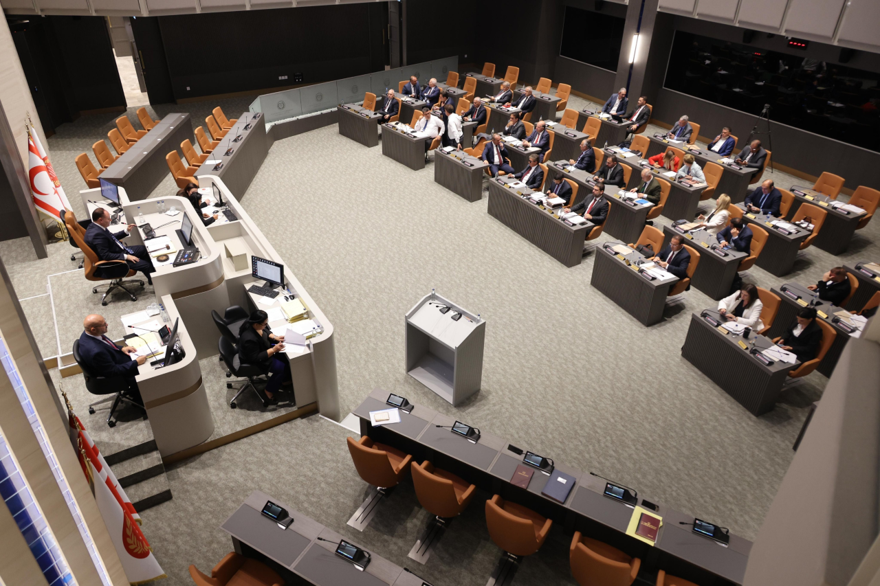 Meclis-1280x853.png