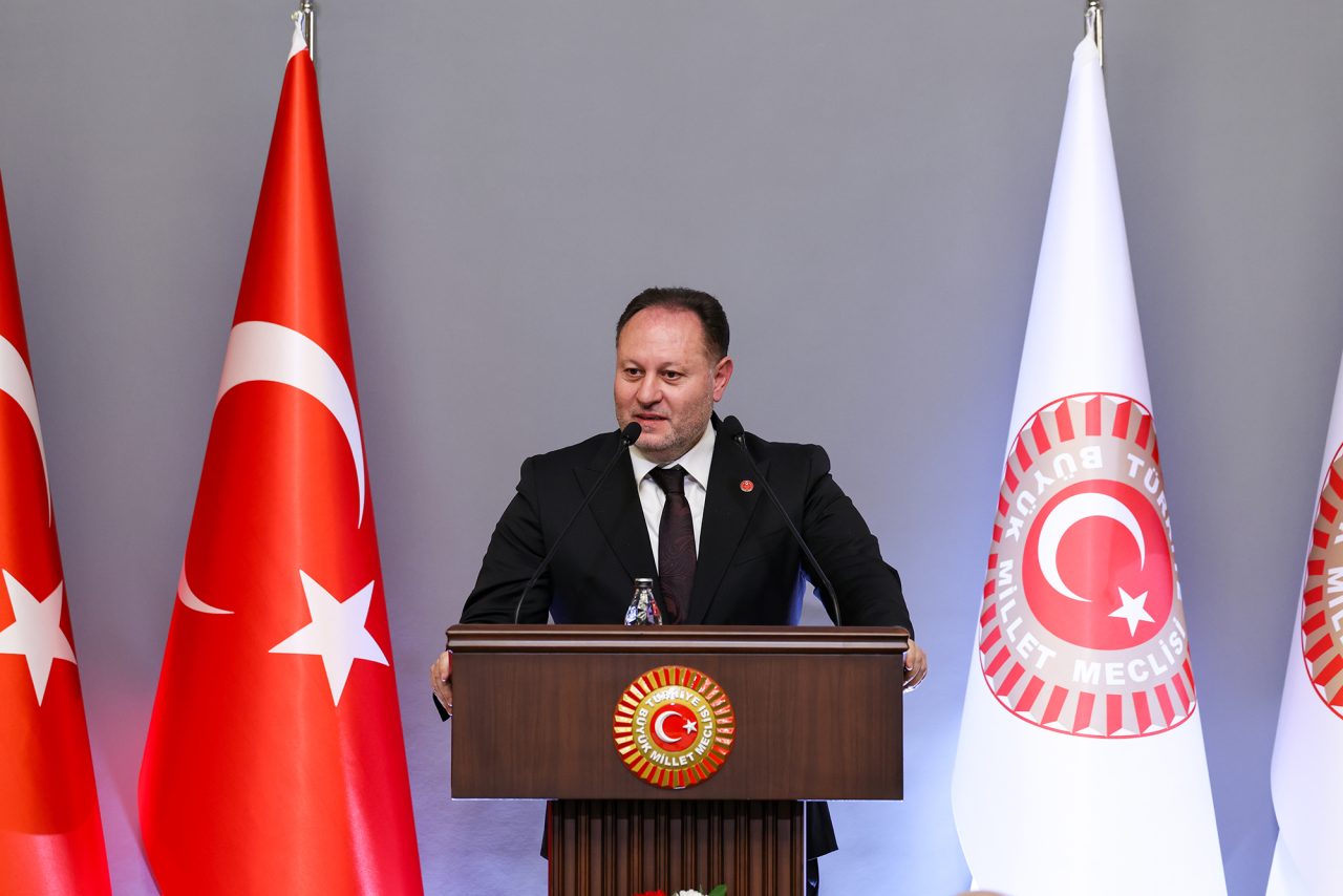 OZTURKLER-1280x854.jpg