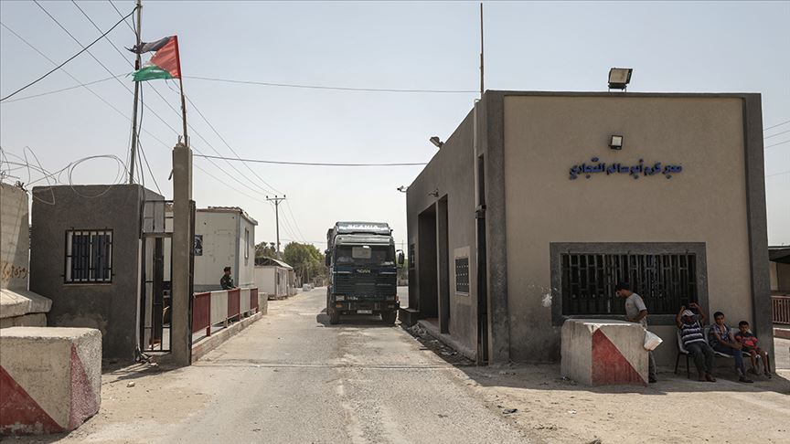 Israil-Gazzeye-actigi-sinir-kapilarini-tamamen-kapatti.jpg